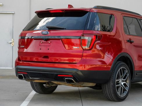 Used 2017 Ford Explorer Sport w/ Equipment Group 401A image 13