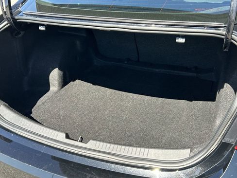 Used 2023 Chevrolet Malibu LT image 12