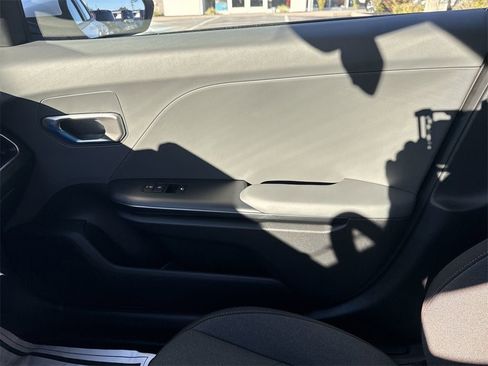 New 2025 Kia K4 LXS image 22