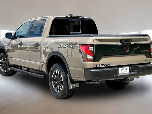 Used 2023 Nissan Titan PRO-4X w/ Pro-4x Convenience Package AWD/4WD image 4