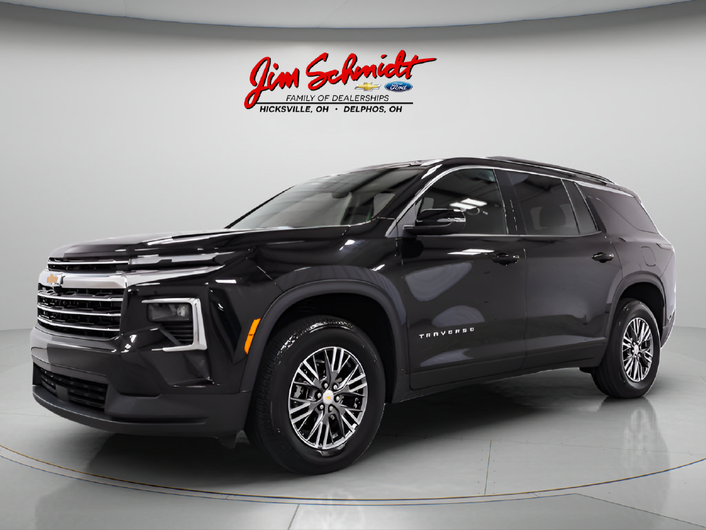 Used 2026 Chevrolet Traverse LT FWD image 3