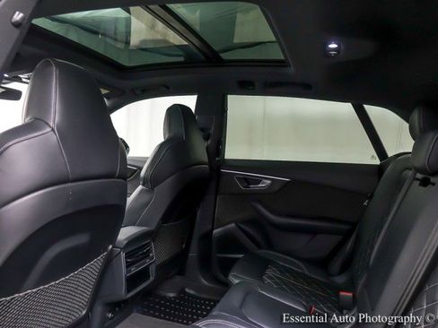Used 2021 Audi SQ8 Premium Plus w/ SQ8 Black Optic Package image 15