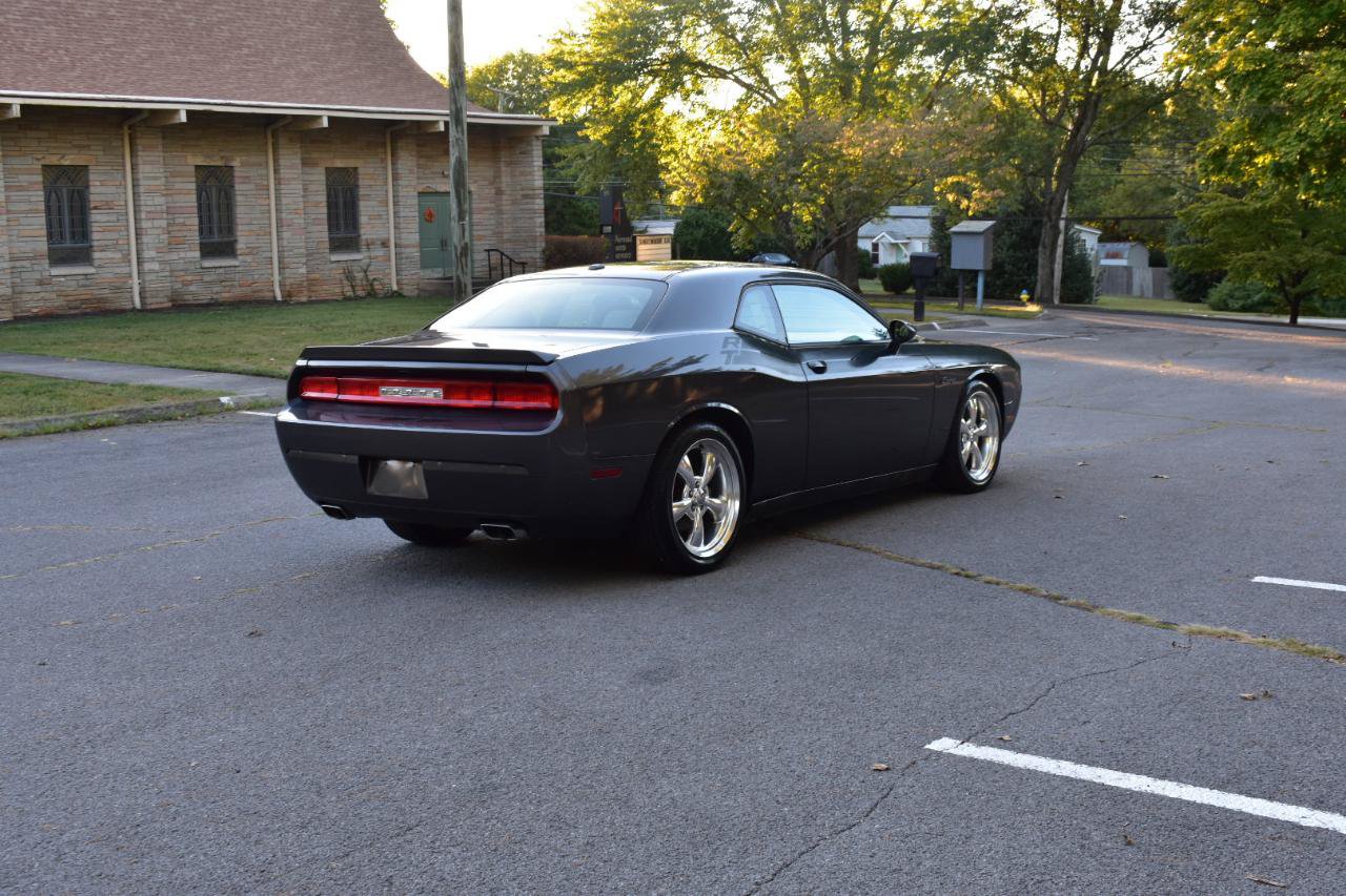 Used 2013 Dodge Challenger R/T RWD image 7