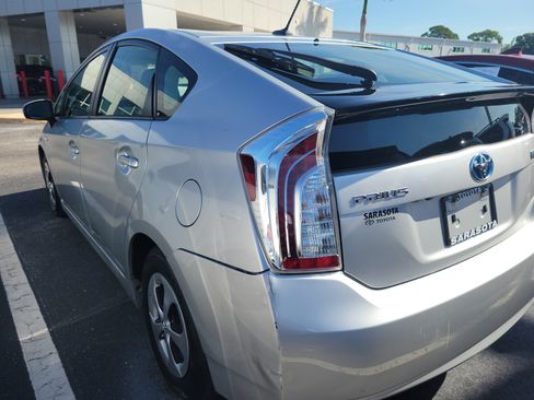Used 2015 Toyota Prius Three FWD image 9