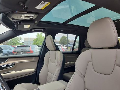 New 2026 Volvo XC90 B5 Plus image 23
