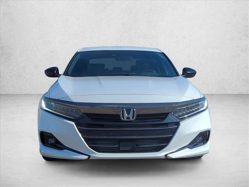 Used 2021 Honda Accord Sport image 2