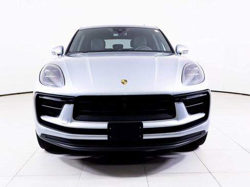 Certified 2023 Porsche Macan S w/ Premium Package Plus image 24