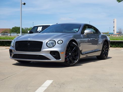 Used 2024 Bentley Continental GT image 1