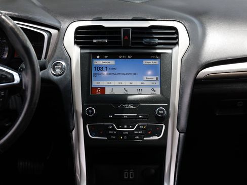 Used 2019 Ford Fusion SEL FWD image 36