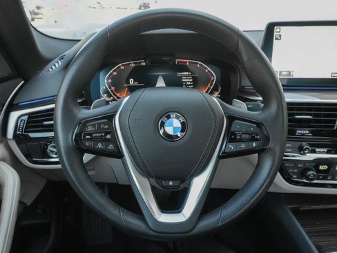 Used 2023 BMW 530i xDrive w/ Executive Package AWD/4WD image 18
