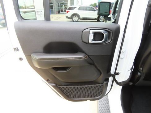 Used 2024 Jeep Wrangler Sahara w/ Safety Group image 19