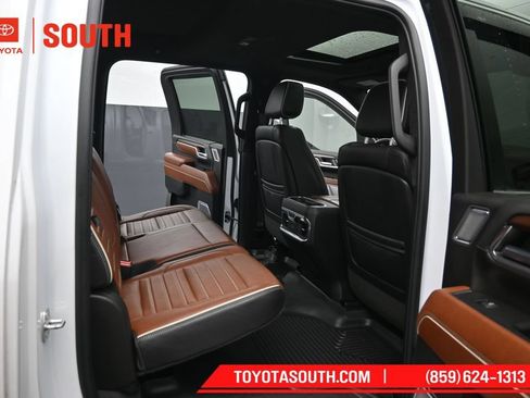 Used 2024 GMC Sierra 2500 Denali Ultimate AWD/4WD image 37