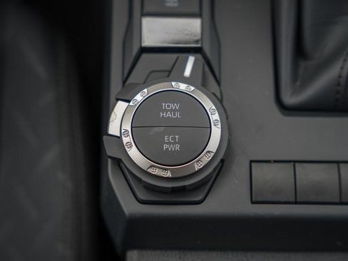 New 2026 Toyota Tacoma SR5 image 25