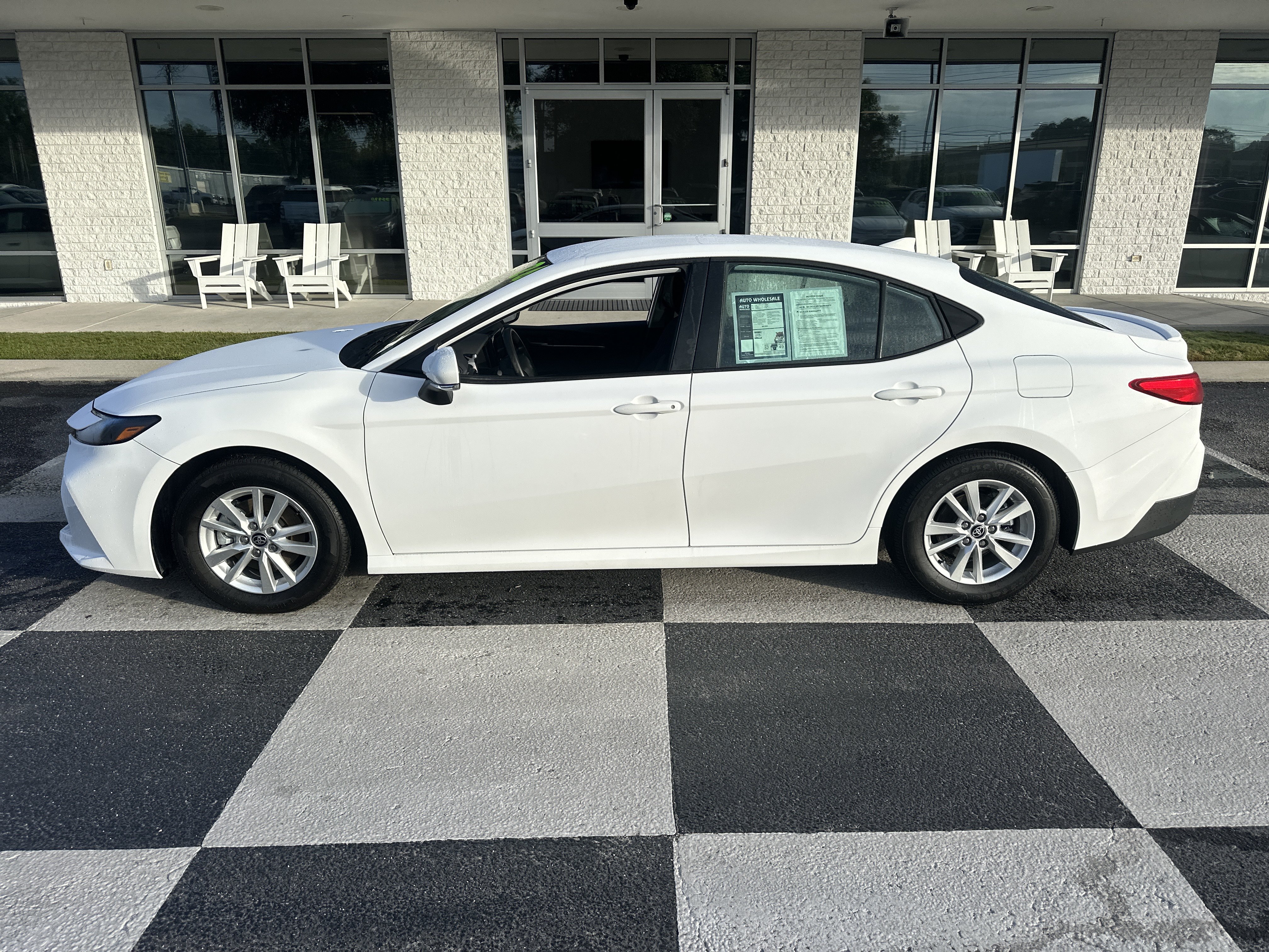 Used 2026 Toyota Camry LE w/ Convenience Package FWD image 1
