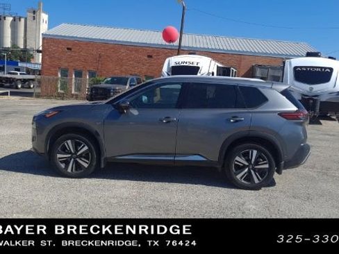 Used 2021 Nissan Rogue Platinum image 8