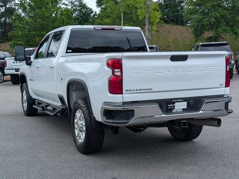 Used 2023 Chevrolet Silverado 2500 LT AWD/4WD image 12