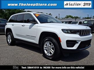Certified 2025 Jeep Grand Cherokee Laredo AWD/4WD video 1