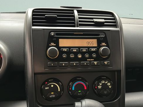Used 2004 Honda Element EX image 26