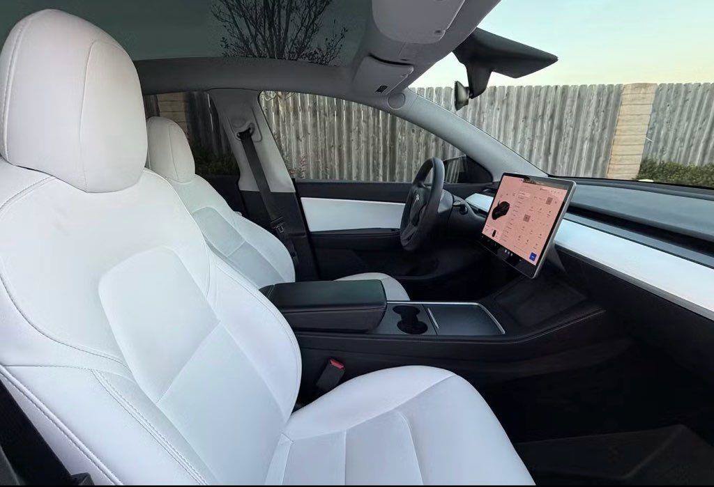 Used 2021 Tesla Model Y Performance AWD/4WD image 4