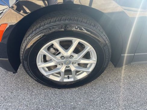 Used 2024 Chevrolet Equinox LT image 14