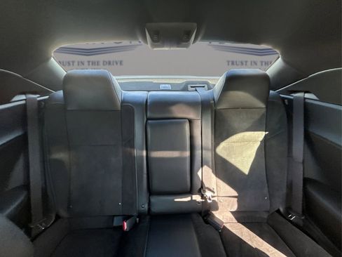 Used 2022 Dodge Challenger R/T w/ T/A Package image 13