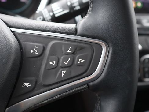 Used 2023 Chevrolet Equinox Premier AWD/4WD image 21