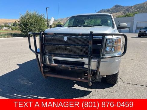 Used 2011 Chevrolet Silverado 2500 W/T AWD/4WD image 8