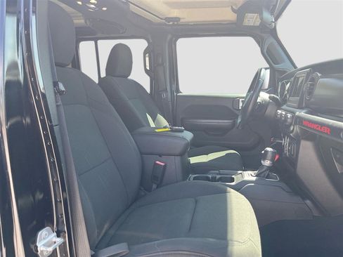 Used 2019 Jeep Wrangler Unlimited Sport S image 30