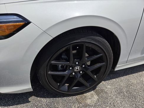 Used 2025 Honda Civic Sport image 10
