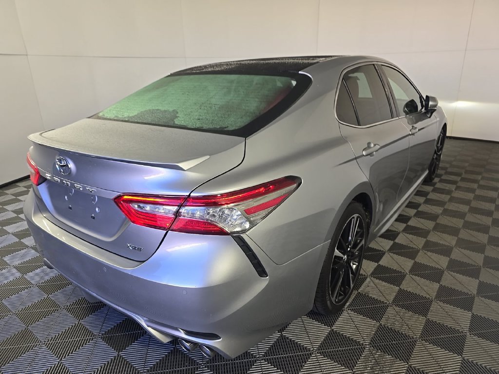 Used 2018 Toyota Camry XSE FWD image 10