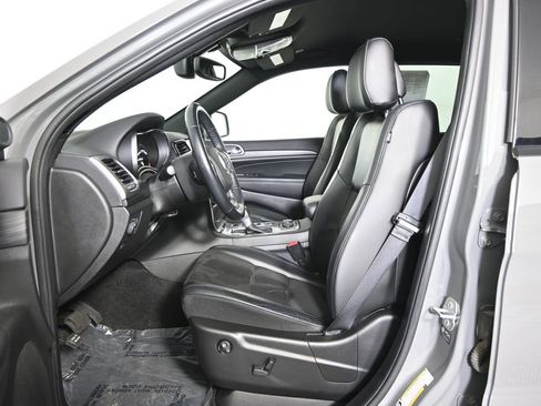 Used 2022 Jeep Grand Cherokee Laredo X image 20