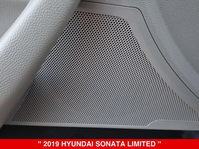 Used 2019 Hyundai Sonata Limited FWD image 14