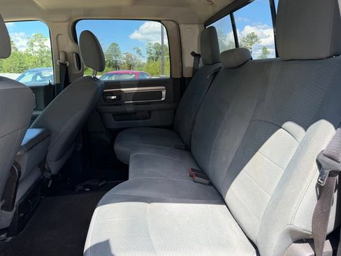 Used 2018 RAM 1500 Classic SLT RWD image 10