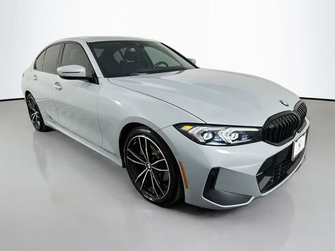 Used 2023 BMW 330i Sedan w/ M Sport Package RWD image 3