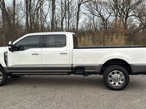 Used 2023 Ford F350 Lariat w/ Lariat Ultimate Package image 6