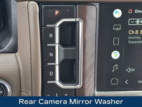 Used 2022 GMC Yukon XL Denali w/ Advanced Technology Package AWD/4WD image 11