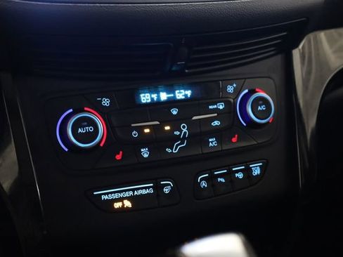 Used 2018 Ford Escape Titanium w/ Ford Safe & Smart Package image 26