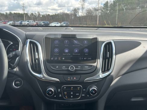 Used 2024 Chevrolet Equinox LT image 12