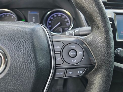 Used 2019 Toyota Camry LE w/ Convenience Package FWD image 23