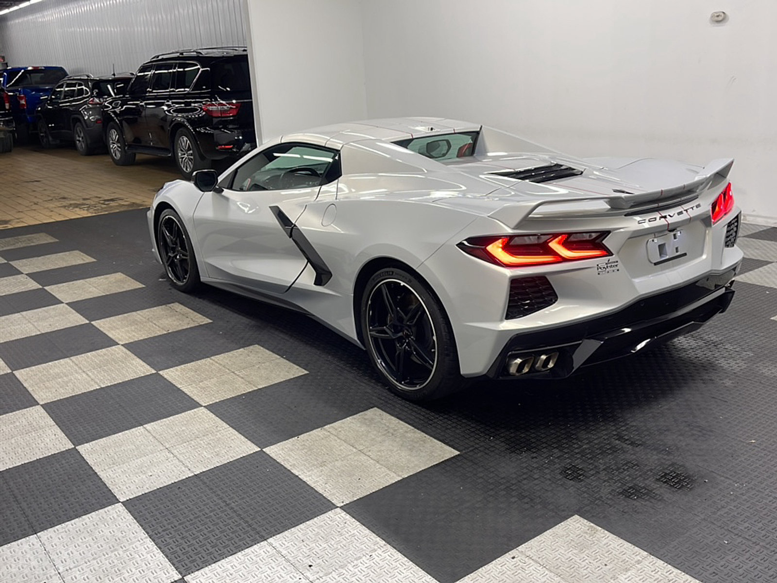 Used 2022 Chevrolet Corvette Stingray Preferred Conv w/ Z51 Performance Package RWD image 15