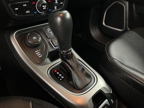 Used 2021 Jeep Compass Latitude image 18