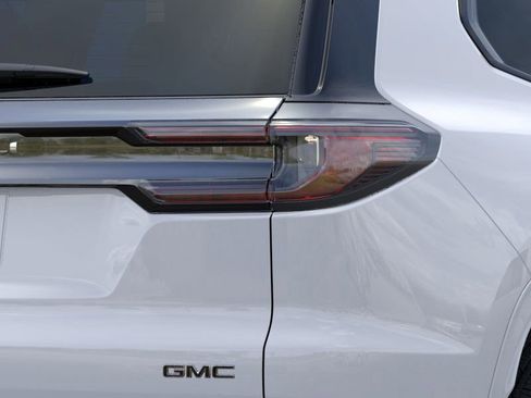 New 2026 GMC Acadia Denali Ultimate AWD/4WD image 12