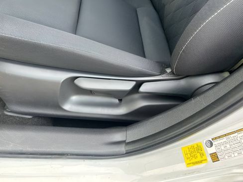 Used 2024 Toyota Corolla LE FWD image 19