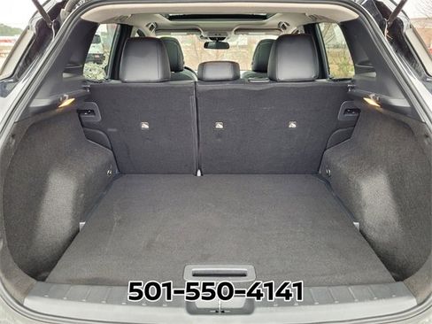 Used 2025 Nissan Kicks SR w/ SR Premium Package image 17