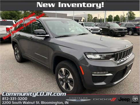 Used 2022 Jeep Grand Cherokee Limited 4xe AWD/4WD image 1