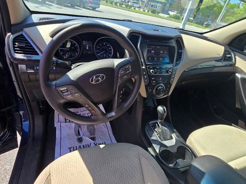 Used 2018 Hyundai Santa Fe SE FWD image 8