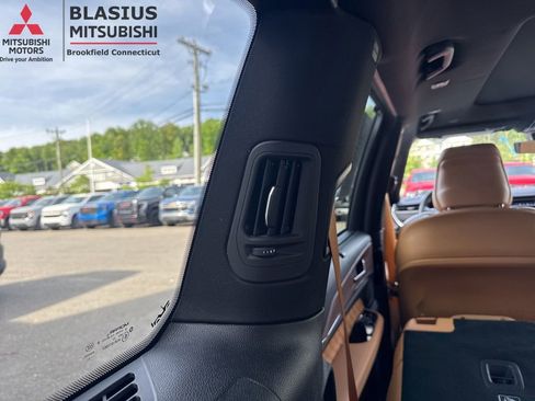 Used 2023 Jeep Grand Cherokee L Summit w/ Advanced Protech Group IV AWD/4WD image 20