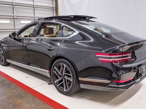 Certified 2026 Genesis G80 2.5T Advanced image 8