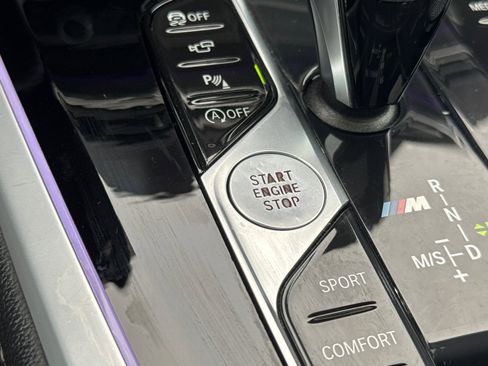 Used 2020 BMW X5 M50i w/ Executive Package image 25