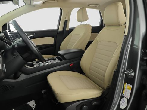 Used 2023 Ford Edge SE AWD/4WD image 9